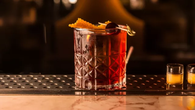Viaja por el mundo a través de los mejores cócteles