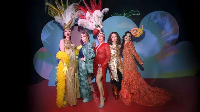 “¡Vivir sin humor es una auténtica tragedia!”: Jazmín Chebar y Edgardo Giménez arman la fiesta más pop del año