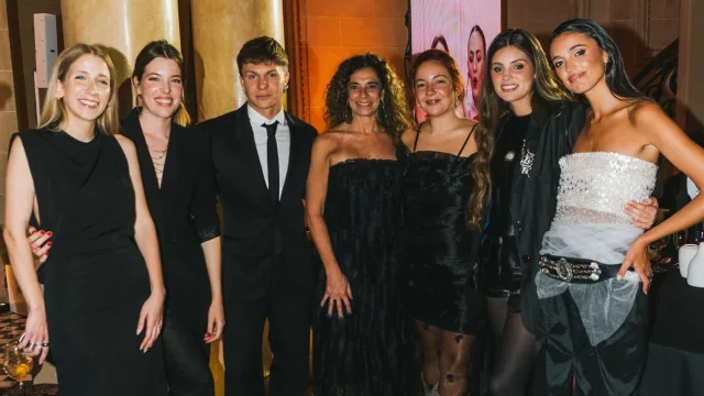 Monocromo Magnético: los looks Black Tie que definieron los InfoStyle Awards 2025