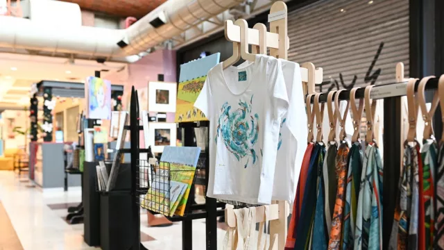 El arte también vive en lo cotidiano: Montevideo Shopping presenta “Acercando el Arte” en su 32.ª edición