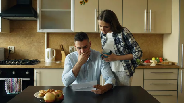 Infidelidad financiera: cuando el secreto en la pareja está en la cuenta bancaria